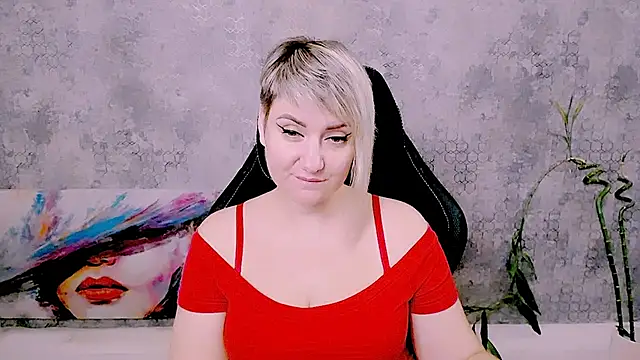 Djullia's Live XXX Chat