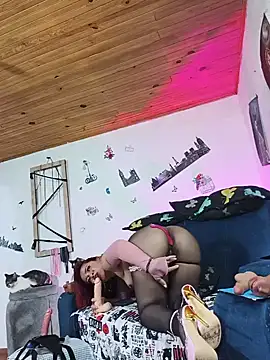keila_j's Live XXX Chat