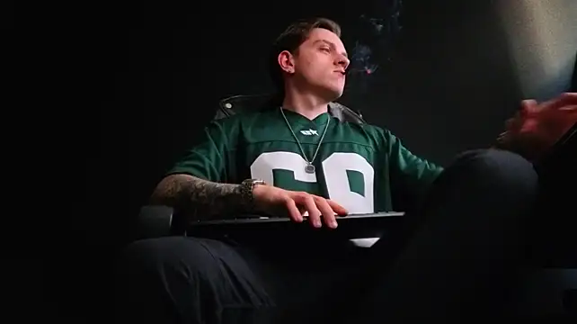 FelixStarkk Chat XXX live