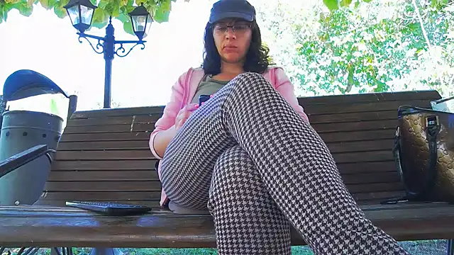 Chat +18 de PublicBigLabiaMelly ao vivo