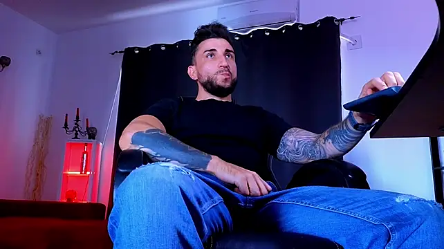 Živý XXX chat MightyAaron66