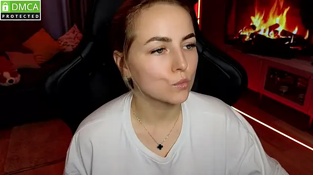 Mira_Mermayd Adlı Modelin Canlı XXX Sohbeti