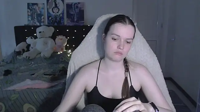 Chat +18 de Little_flowers ao vivo