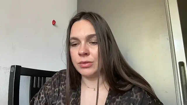 Zoravia's Live XXX Chat