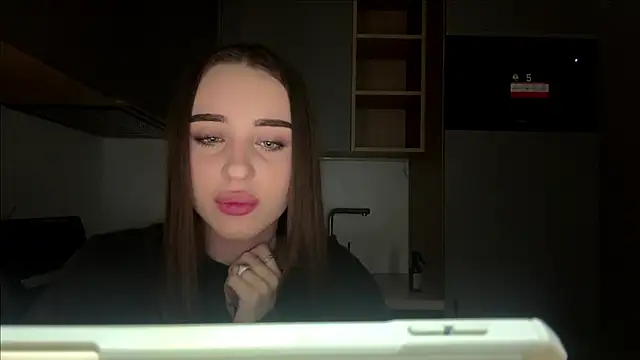 dianaluves1: онлайн-секс-чат