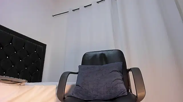 MaxLeons Live XXX Chat