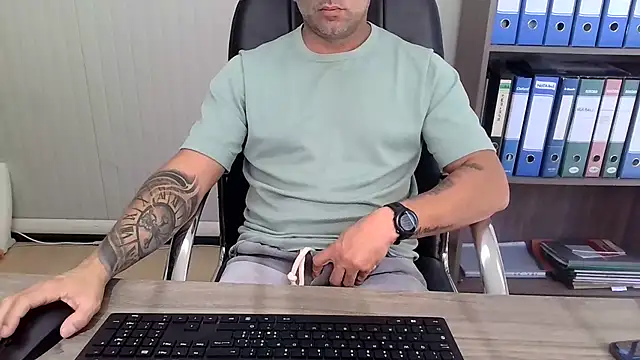 Evasionee Chat XXX live