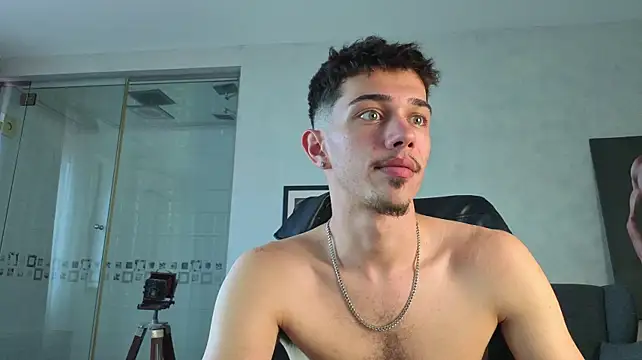 KaydenDrew's Live XXX Chat
