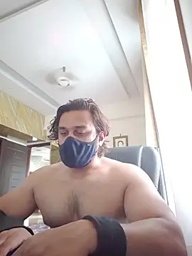 kaizercool1 Adlı Modelin Canlı XXX Sohbeti