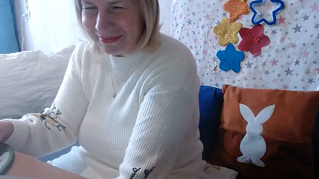 QueenLana élő XXX-chatje