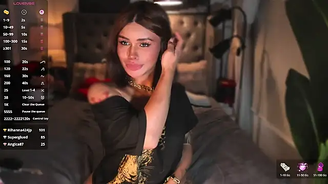 عرض كام ParisianDoll