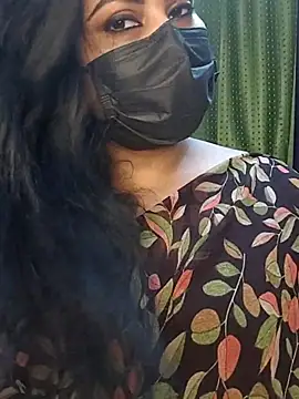צ'אט XXX בשידור חי של Anushka_flower