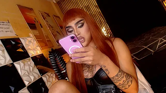 MassiveCockTrans live XXX chat