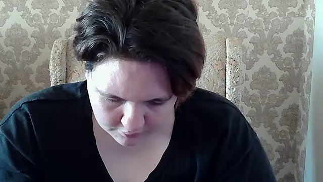 EmmaXKristall Chat XXX in diretta