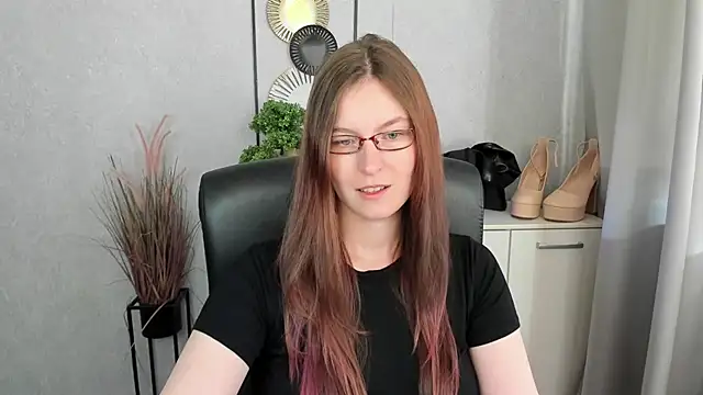 XXX chat uživo modela emmaxDelight