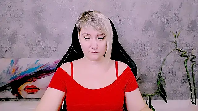 XXX chat uživo modela Djullia