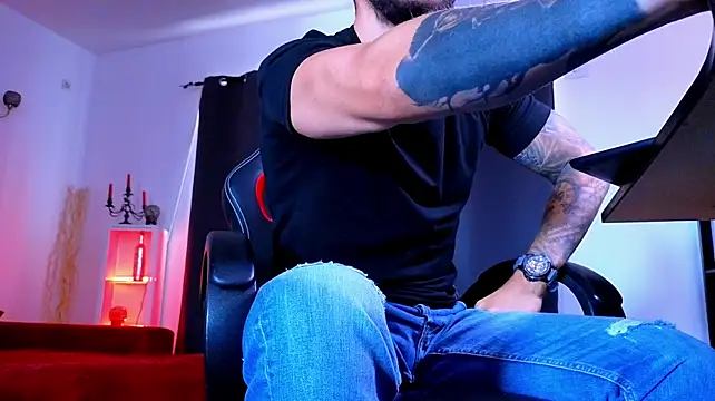 MightyAaron66 Chat XXX live