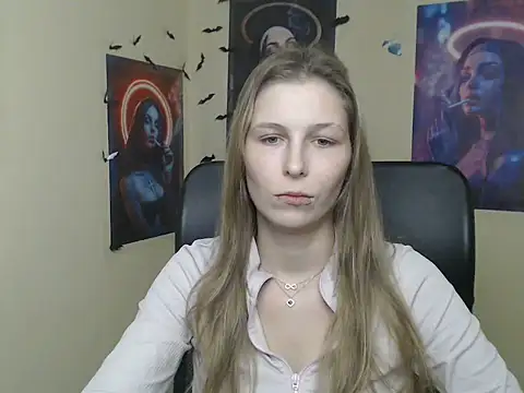 StrangerGi – Live XXX-chat