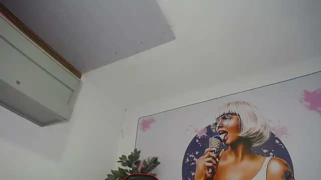 esmeralda_bigass19 Chat XXX live