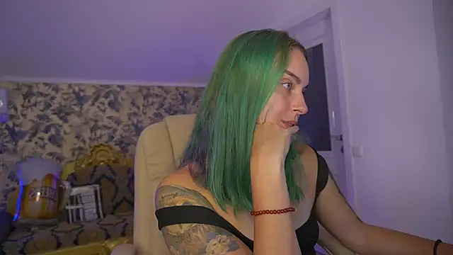 RayeReam Chat XXX in diretta