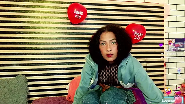 zairamazal's Live XXX Chat