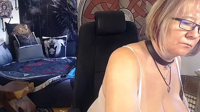 TittenMichelle élő XXX-chatje