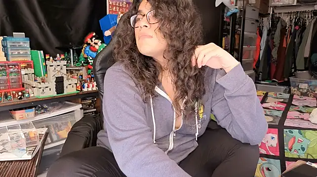 ShinyCherub Chat XXX in diretta