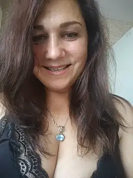 Susan8421's Live XXX Chat