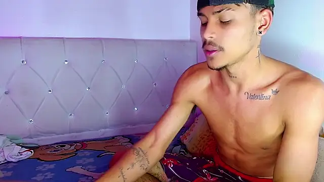 Angel_foxc13 Adlı Modelin Canlı XXX Sohbeti