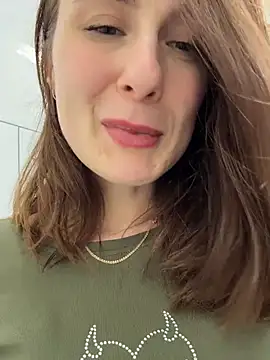 XXX chat uživo modela Dina_Tease