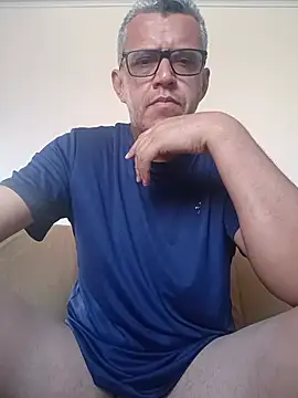 MackRonye Live XXX Chat
