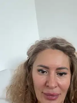 XXX chat uživo modela Tania201243