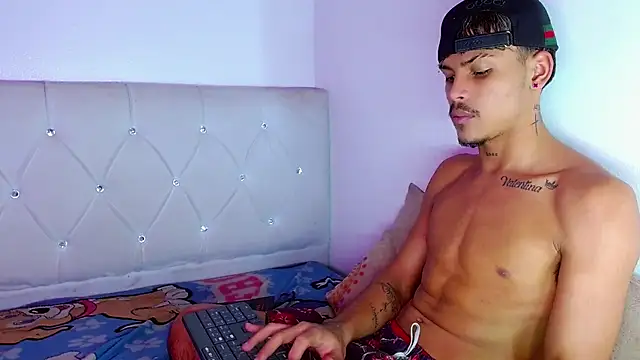 دردشة Angel_foxc13 الجنسية المباشرة