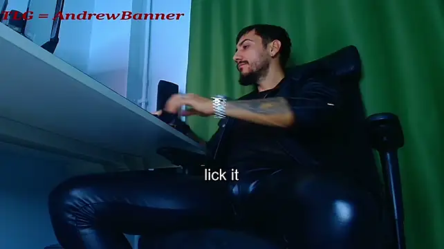 AndrewBanner live XXX chat