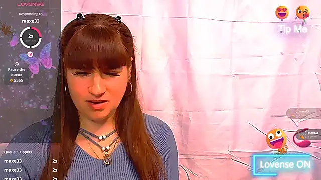Violla_My Adlı Modelin Canlı XXX Sohbeti
