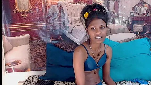 IndianSilkySpice Chat XXX in diretta