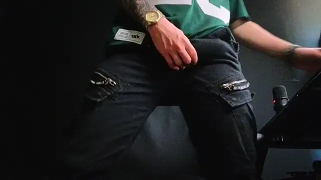 FelixStarkk live XXX chat