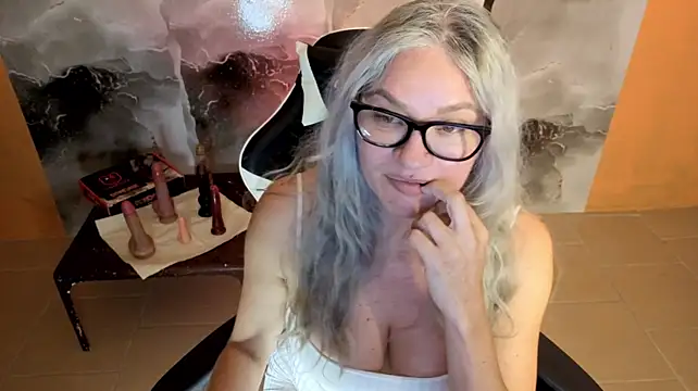 MarianL0ve's Live XXX Chat