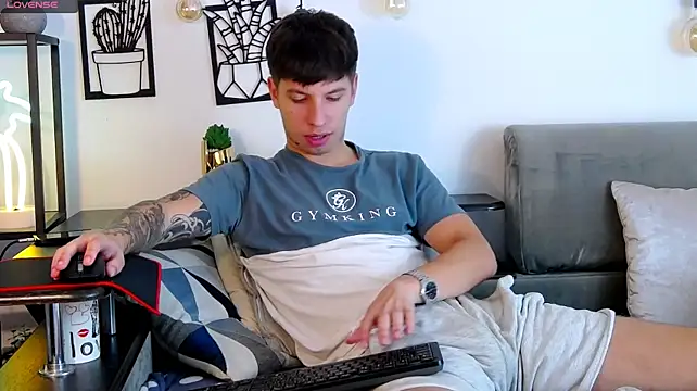 Онлайн чат XXX ThomasEdisonn
