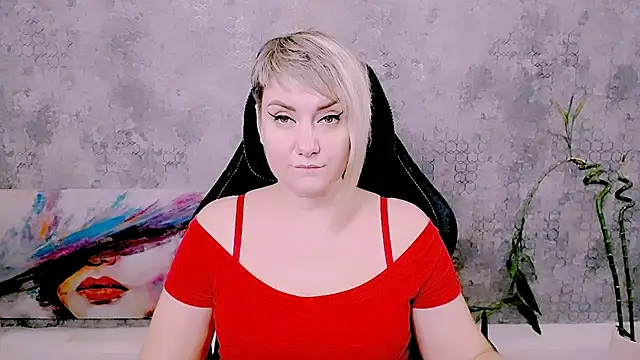 Djullia Chat XXX in diretta