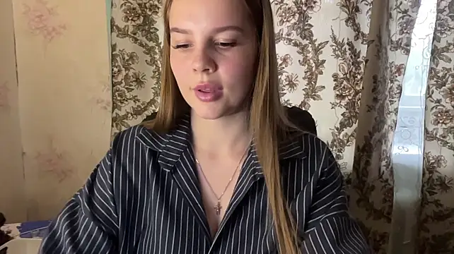 Czat XXX na żywo – Peekinside