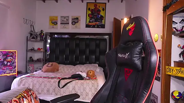 Živý XXX chat logan_hugh8