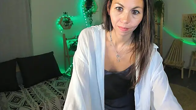TrasyMorris' Live XXX Chat