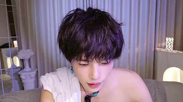 RenZeng's Live XXX Chat