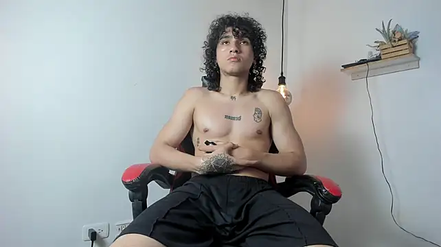 Chatroom XXX en direct de JackSavage_