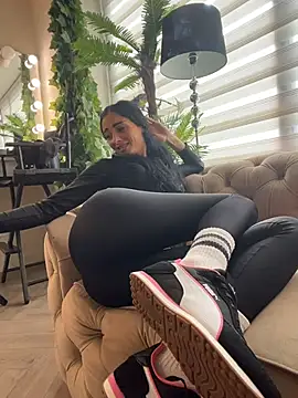 FeetVibe Adlı Modelin Canlı XXX Sohbeti