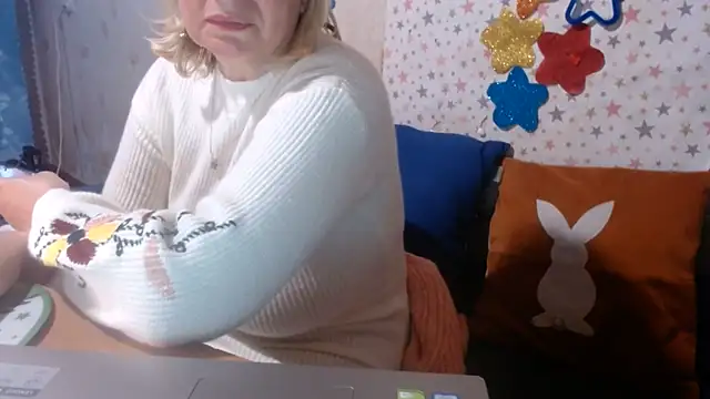 QueenLana Chat XXX in diretta
