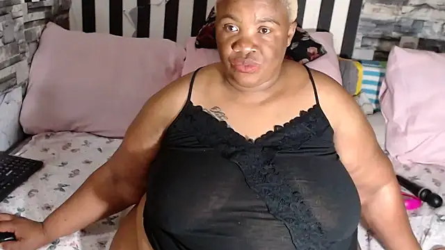 BigHotMatureXx 라이브 XXX 채팅