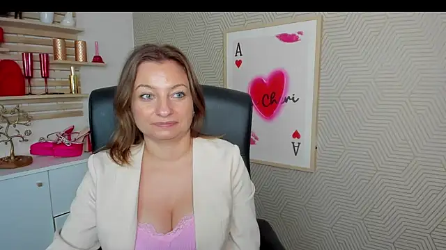 צ'אט XXX בשידור חי של angelaSamt