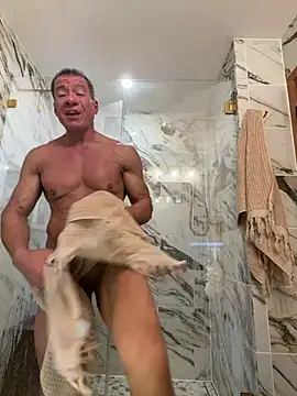 دردشة IronDaddyX الجنسية المباشرة